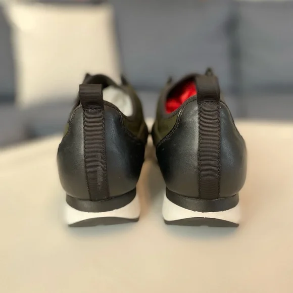 SOLD - Steve Madden ATTACK Camouflage Army Green Women’s Sneakers Size 9.5 - Picture 6 of 9